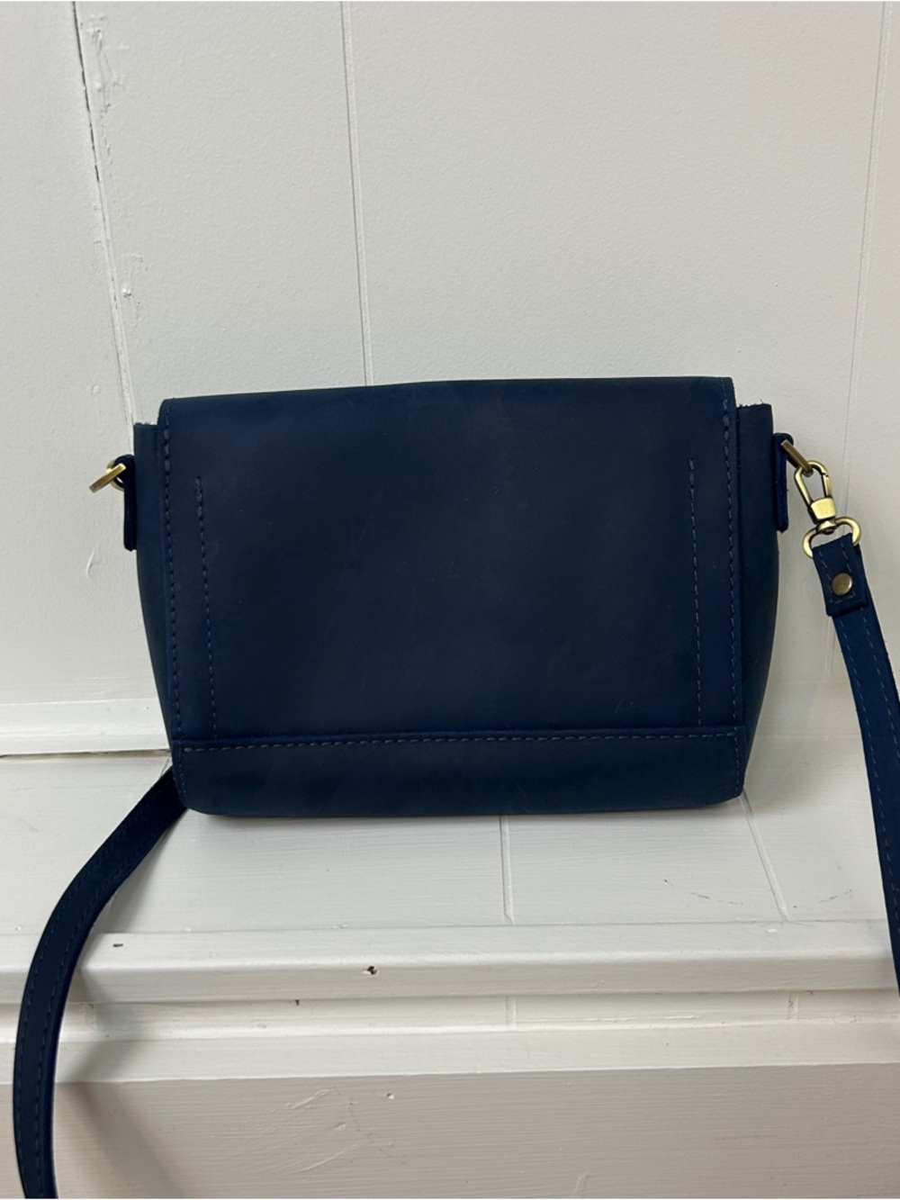 Portland Leather Navy Metro Crossbody Shoulder Bag EUC - Picture 2 of 8